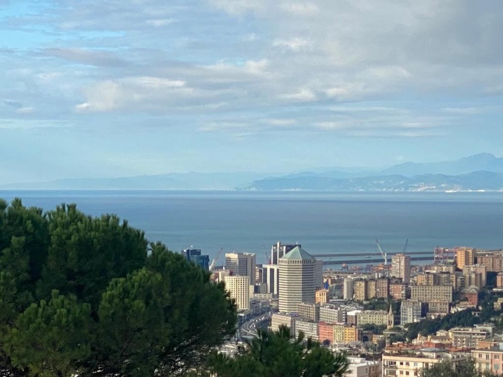 Apartament Genoa View & Hiking In Italian Riviera Zewnętrze zdjęcie